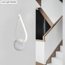 GobekUsa Modern Black/White LED Metal Kink Linear Wall Light for Corridors - Wall Mounted Lamp