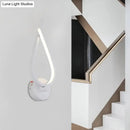 GobekUsa Modern Black/White LED Metal Kink Linear Wall Light for Corridors - Wall Mounted Lamp