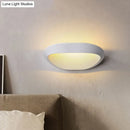 GobekUsa Minimalist Geometric Wall Sconce with LED Warm/White Light in White/Black Metal