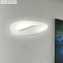 GobekUsa Modern Smiling Face LED Wall Lamp for Corridors - Black/White