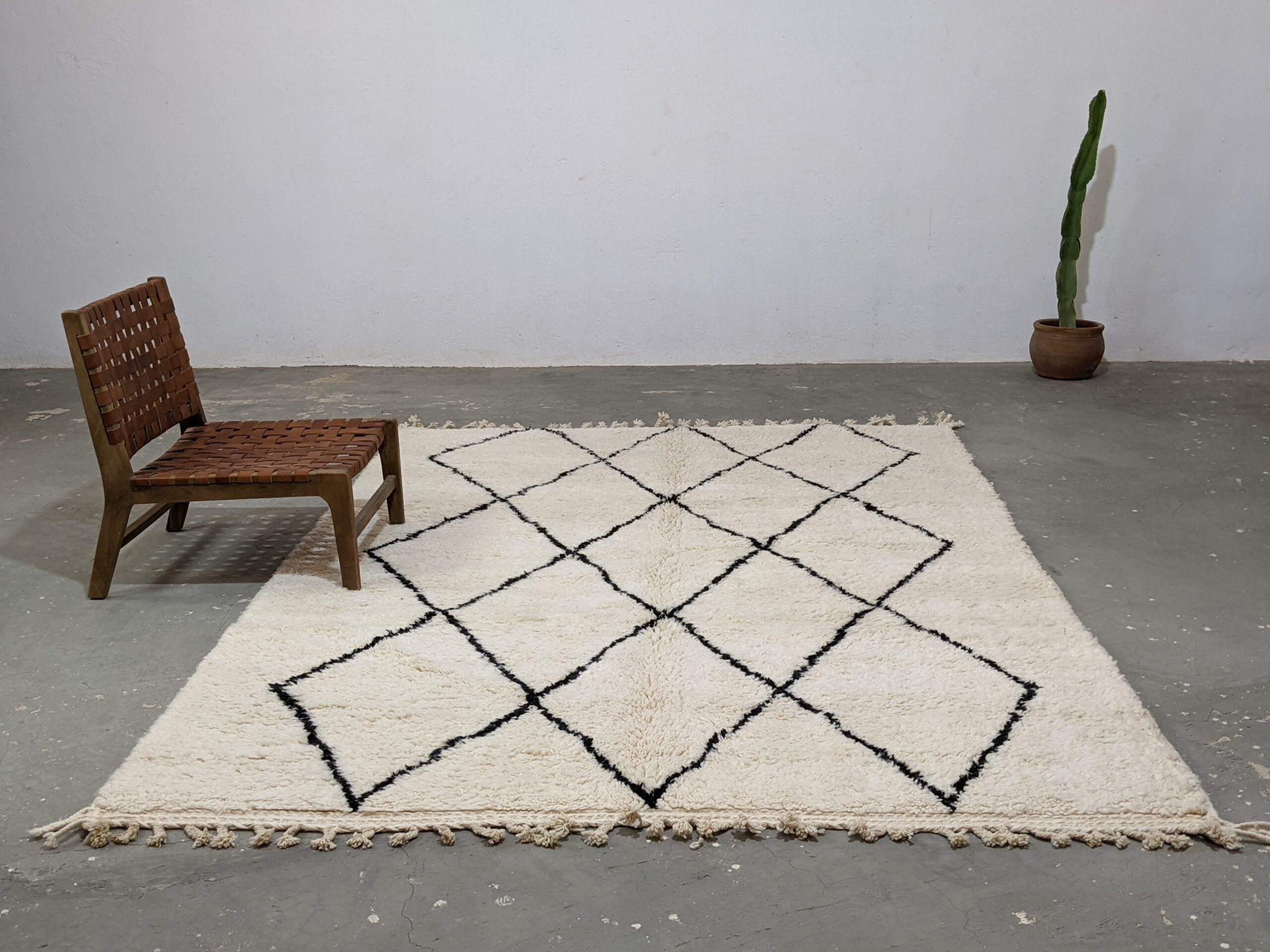 Moroccan Handmade Traditional Beni Ouarain Rug 292 X 202 cm