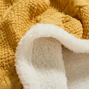 GobekUsa Cable Knit Sherpa Blanket - Nordic Elegance for Autumn & Winter