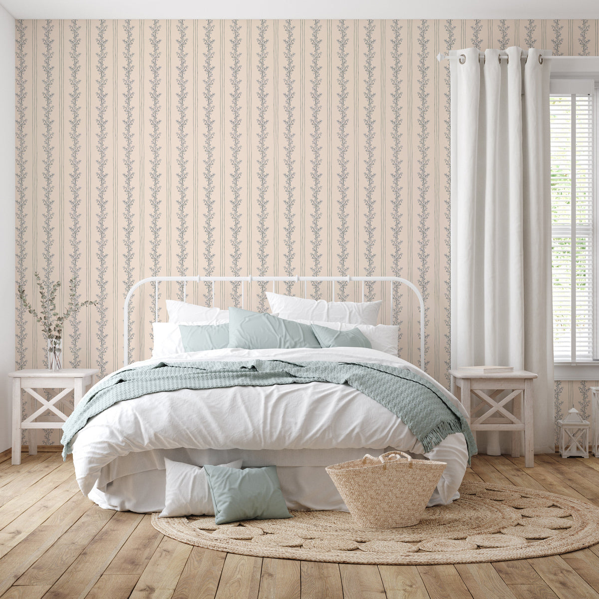 Janie Wallpaper by Astrid Blanchard, photo 8 of 15