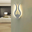 GobekUsa Nordic LED Flame-Shaped Wall Sconce Light for Cozy Bedroom Ambiance in Warm/White