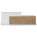 Maximilian · Front Lobby Desk