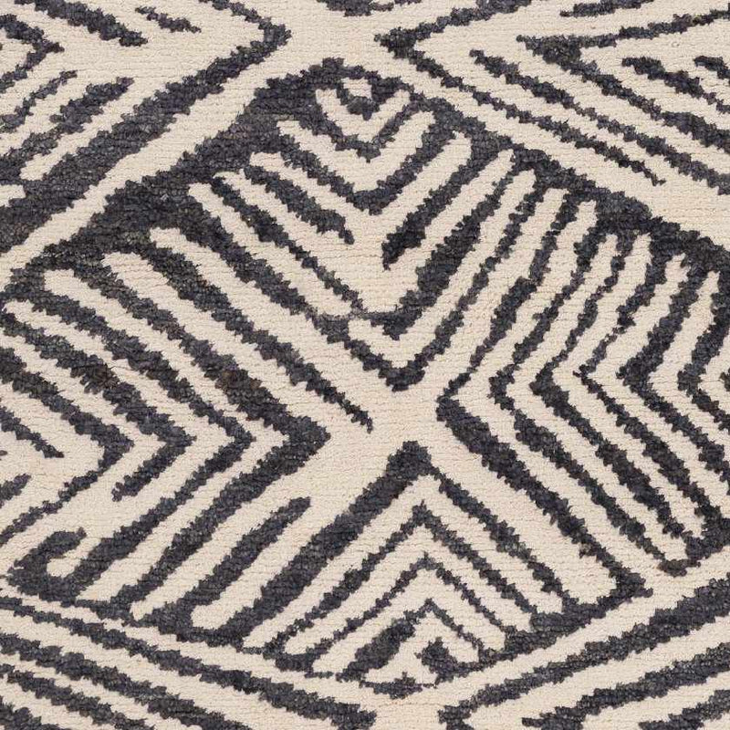 Norwich Global Black/Beige Area Rug