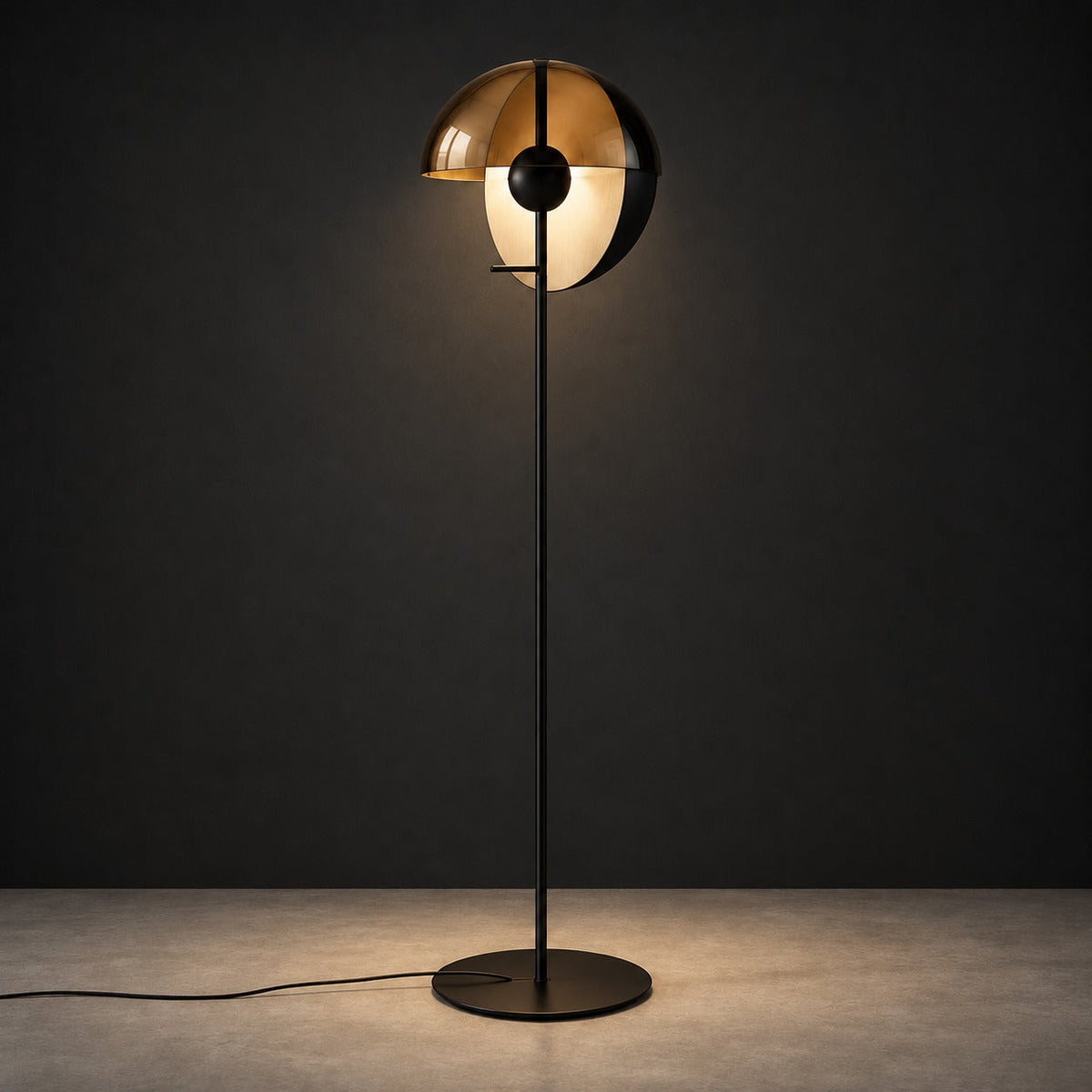 Theia Lamp