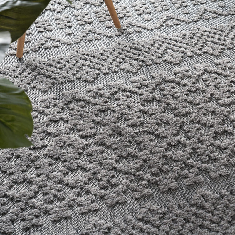 In- & Outdoor Rug Marrakesh High/Low Effect Trellis in Anthracite
