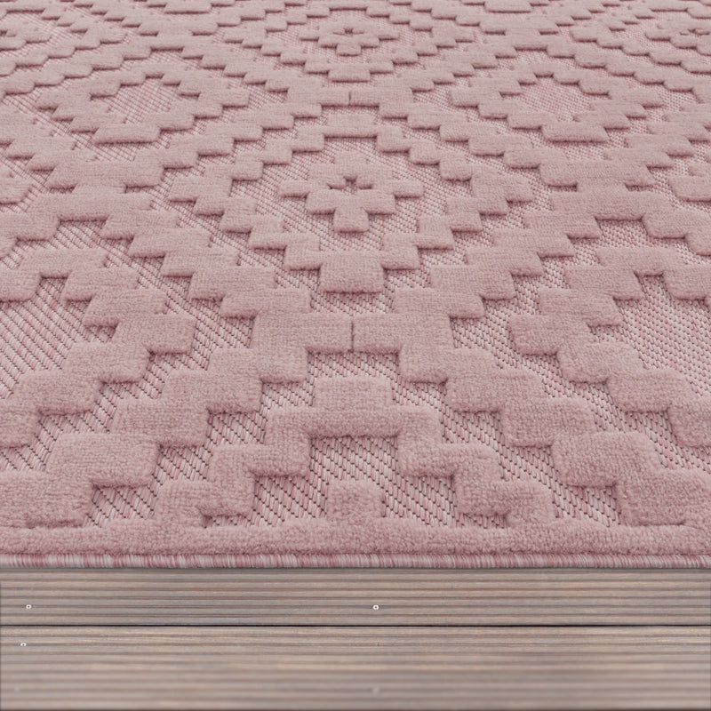 Indoor Outdoor Rug Livorno Trellis High-Low Pattern In Pink