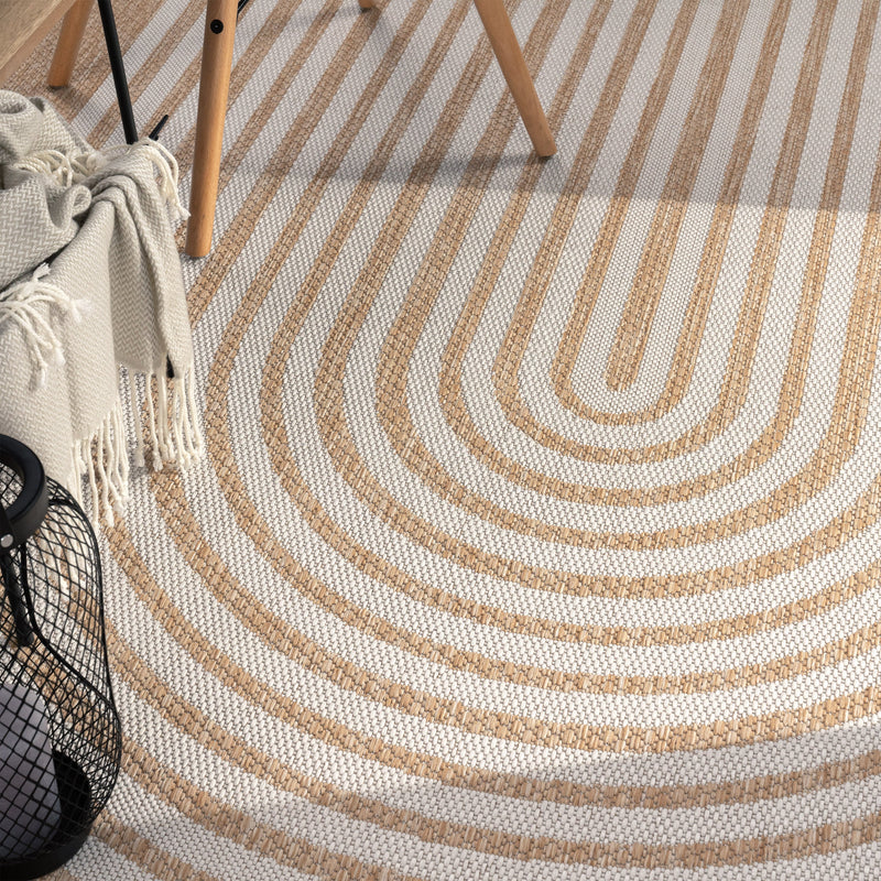 In- & Outdoor Rug Captera with Minimalistic Line Pattern in Nature Beige