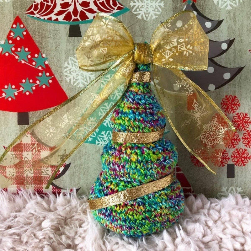 O'Whimsical Christmas Tree Crochet Kit