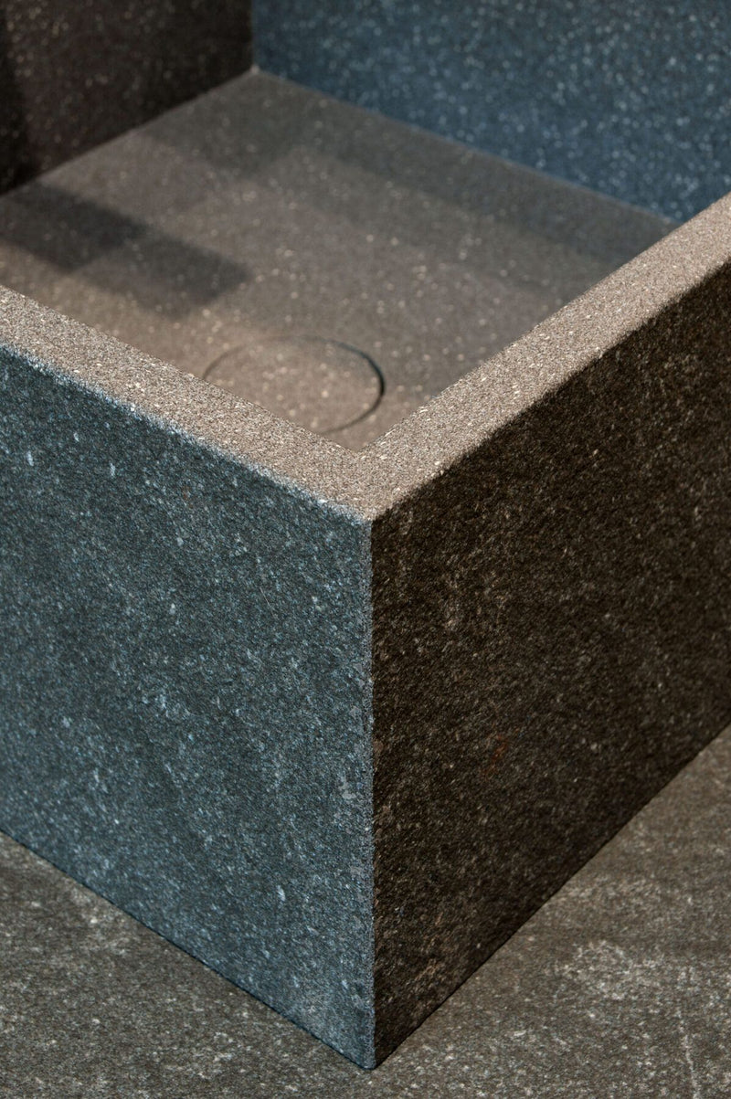 Pietra Di Cardoso Nero Laminam