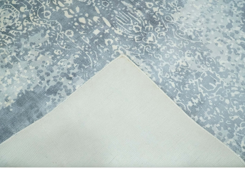 Premium Style Silver and Gray Traditional Medallion 5x8 Hand loom Viscose Area Rug