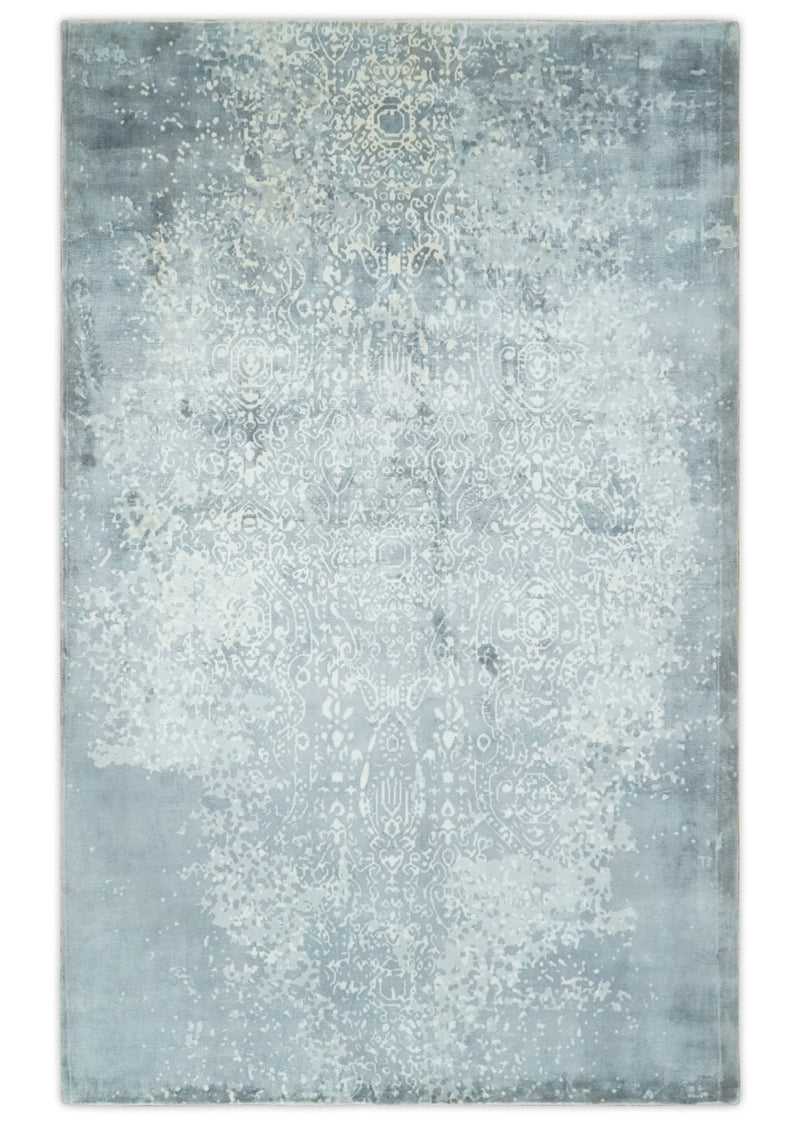 Premium Style Silver and Gray Traditional Medallion 5x8 Hand loom Viscose Area Rug