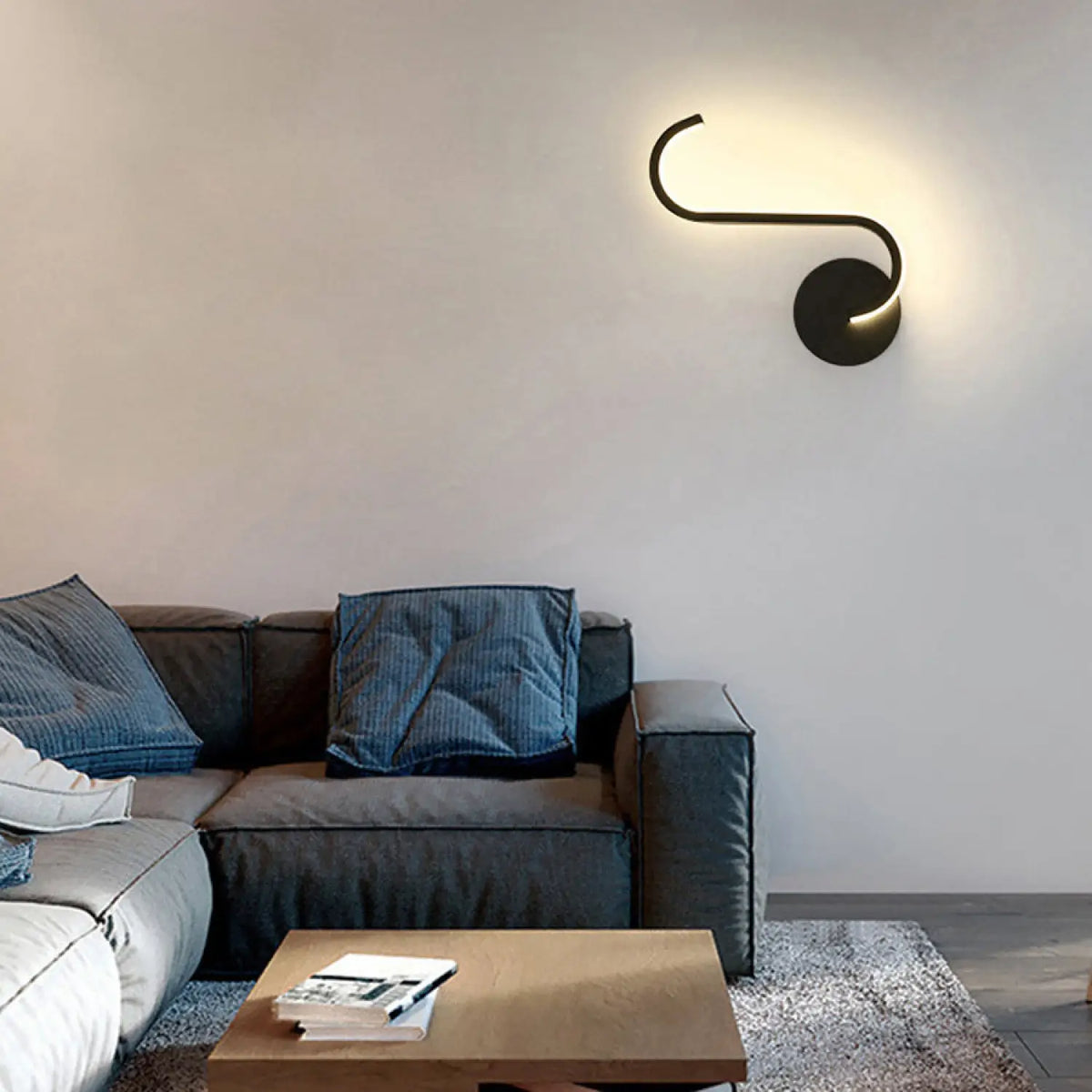 Reading Wall Light – Modern LED Fixture for Comfortable Reading, photo 3 of 6