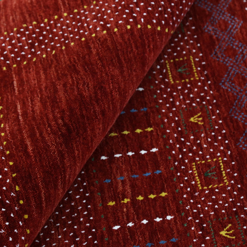 Red Center Pattern Hand Loomed Wool Area Rug