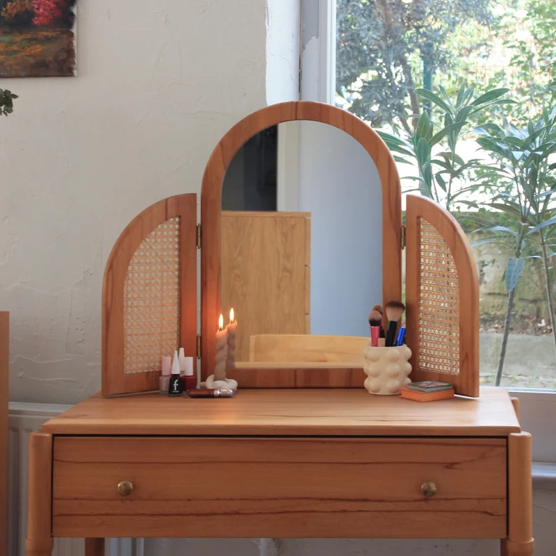 Zarif Make-up & Study Desk