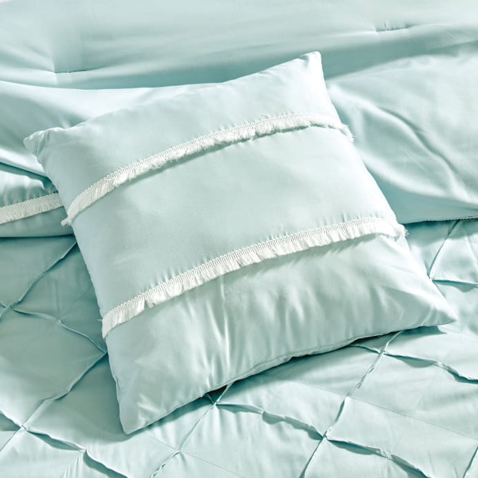 Ruffle Baby Blue Comforter