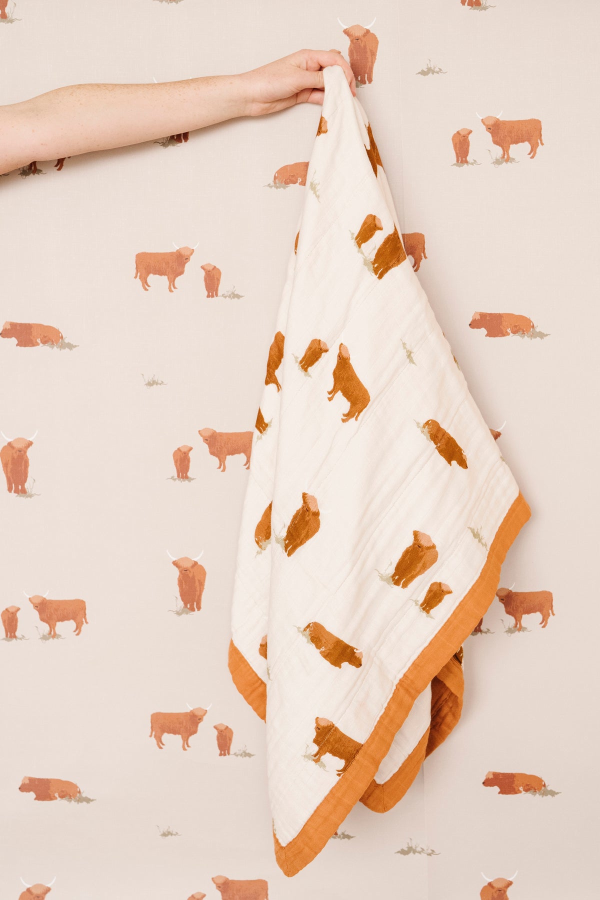 Cow Wallpaper by Saranoni, photo 3 of 8
