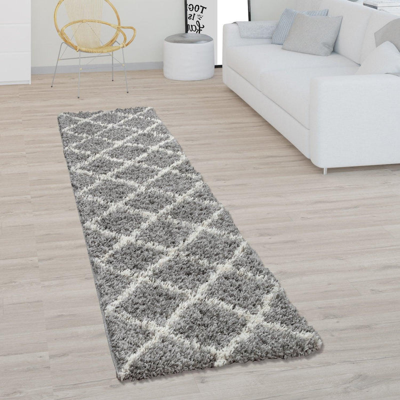 Shag Rug Grey with Diamond Pattern Scandi Design