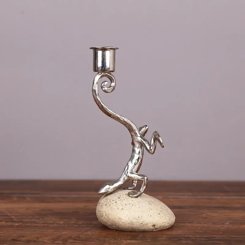 GobekUsa Gecko Lizard Resin Candlestick: Home Decor Figurine & Candelabrum, photo 2 of 10
