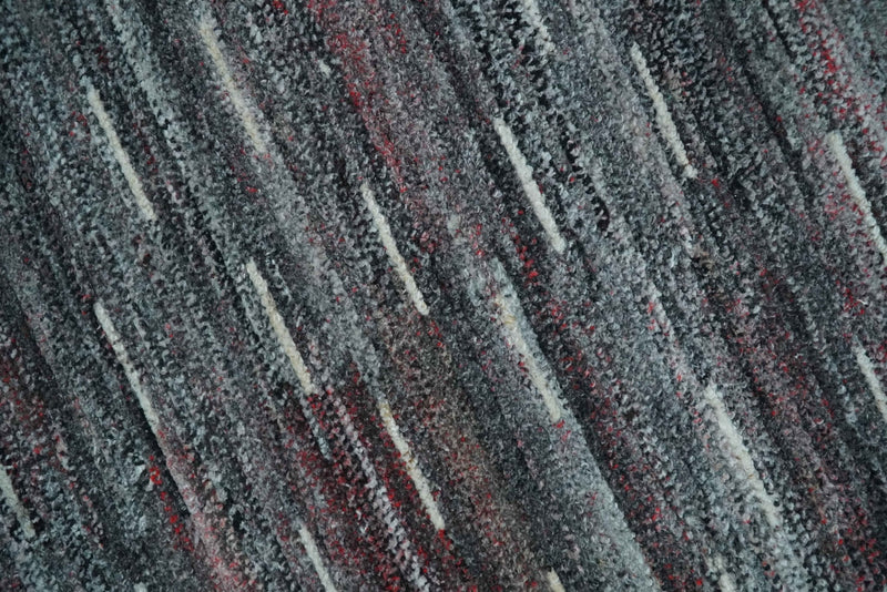 Silver, Gray, Charcoal, and Maroon Modern Abstract Dari 5x8 Pet yarn Area Rug