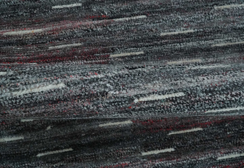 Silver, Gray, Charcoal, and Maroon Modern Abstract Dari 5x8 Pet yarn Area Rug