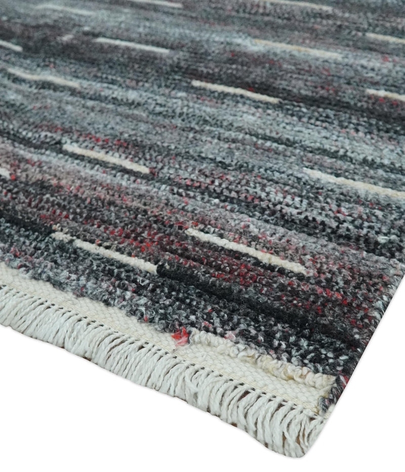 Silver, Gray, Charcoal, and Maroon Modern Abstract Dari 5x8 Pet yarn Area Rug