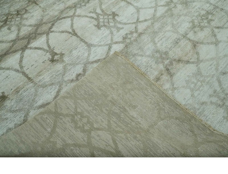 Silver, Olive and Gray Traditional Ikat Design 6x9 Hand loom Bamboo Silk Area Rug