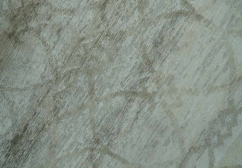 Silver, Olive and Gray Traditional Ikat Design 6x9 Hand loom Bamboo Silk Area Rug