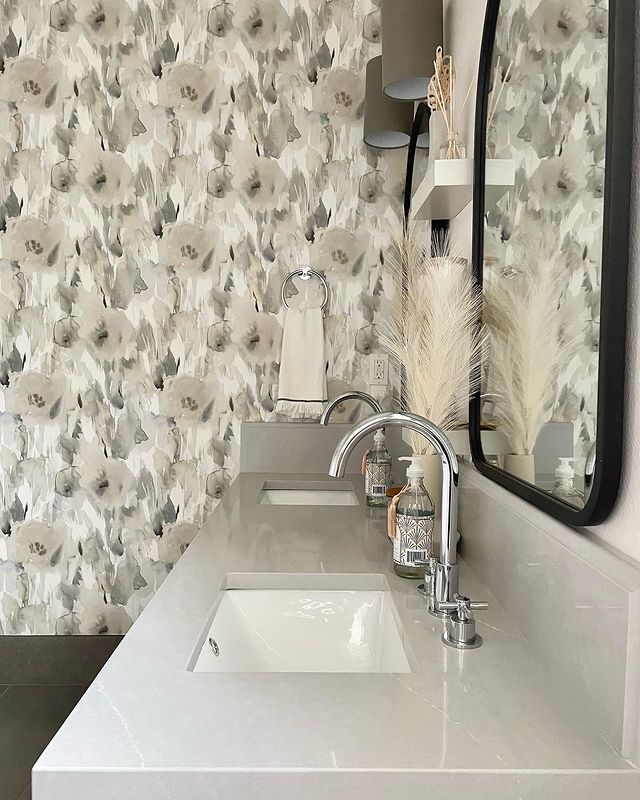 Soapstone Mist Msi Q