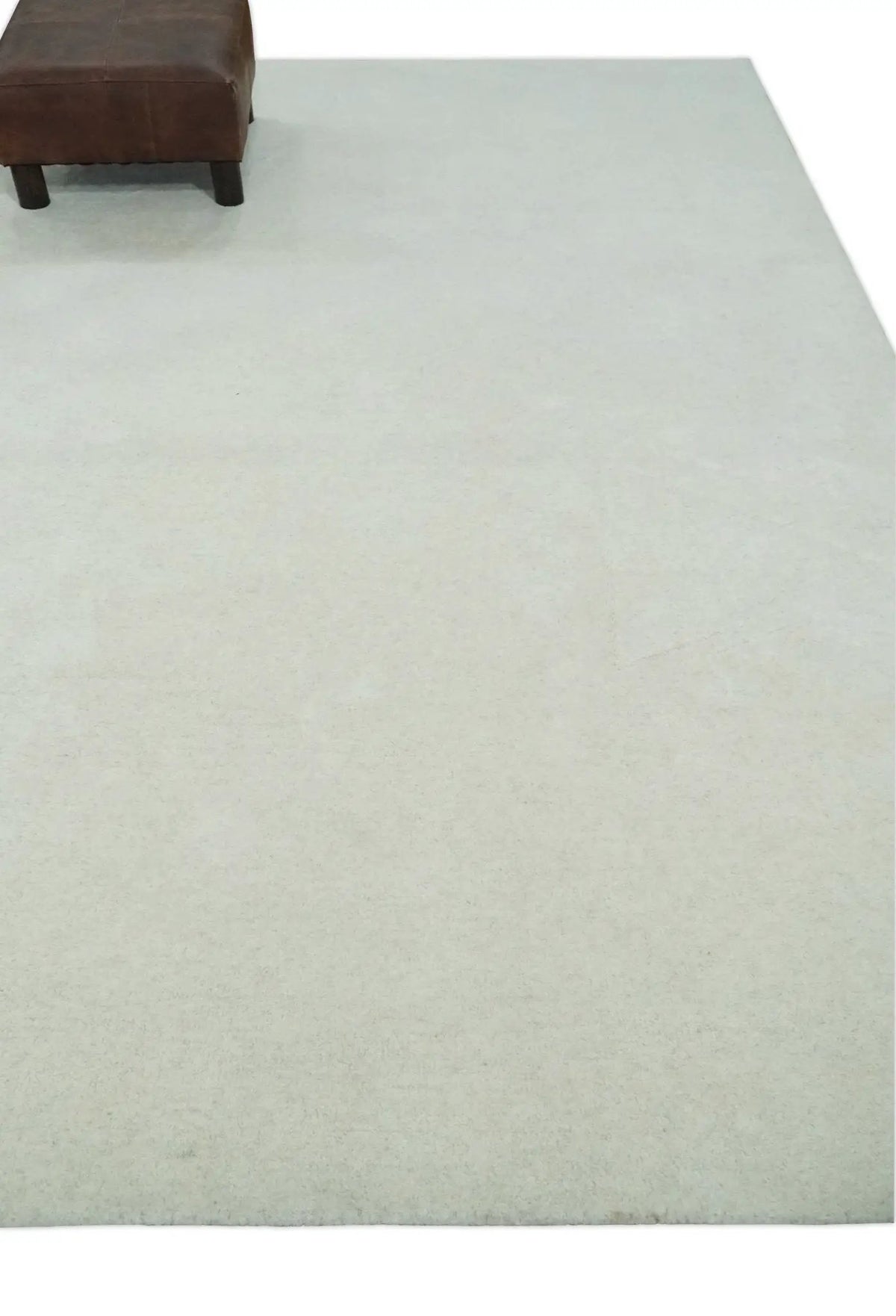 Ivory White Hand Tufted Wool Area Rug - Custom Layering Size, photo 5 of 11