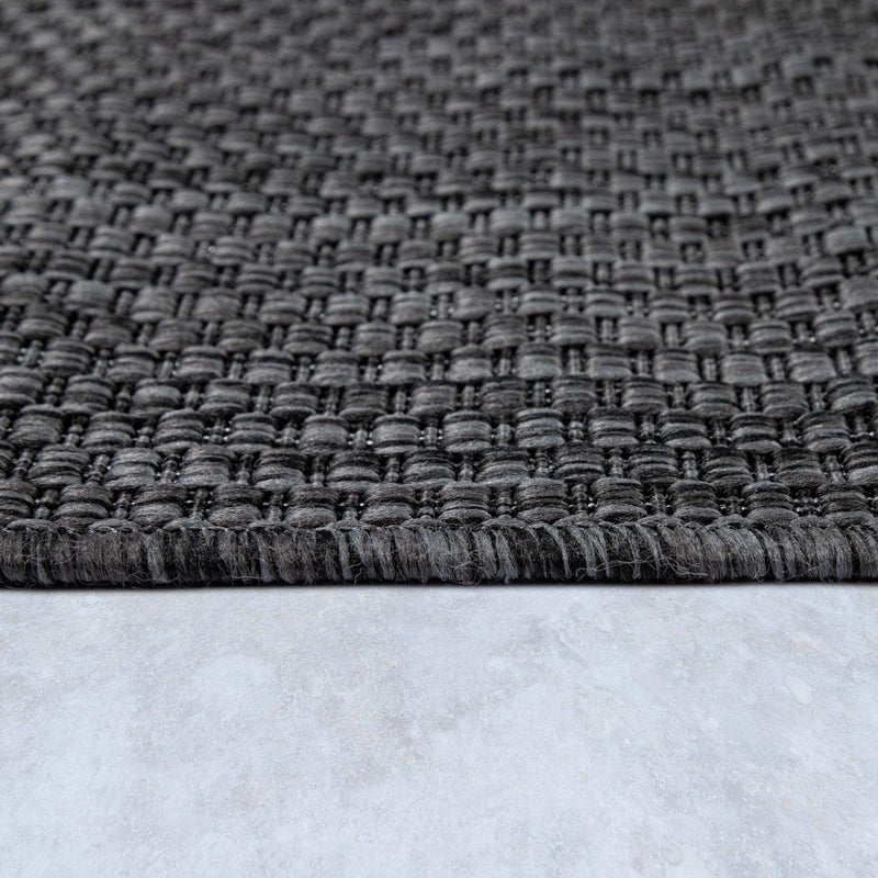 Solid Outdoor Rug for Patio or Balcony weatherproof in Mottled Anthracite