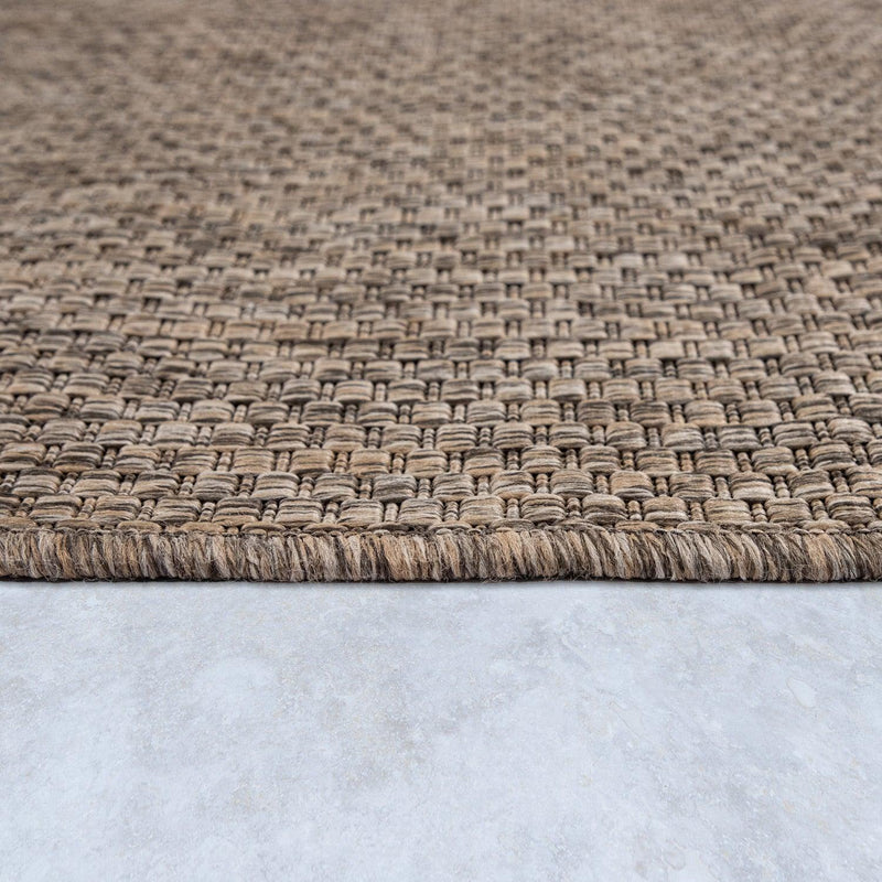 Solid Outdoor Rug for Patio or Balcony weatherproof in Mottled Brown