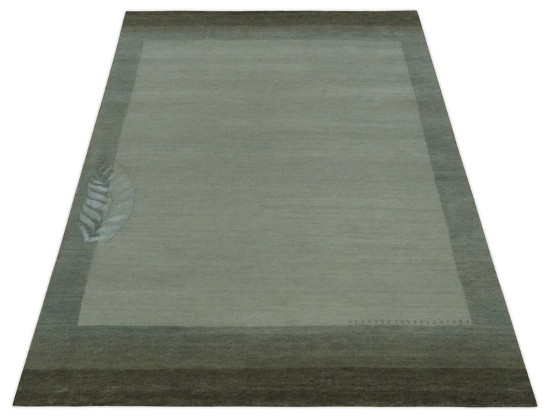 Solid Plain Ivory and Charcoal 5.6x8 wool and Art Silk Area Rug