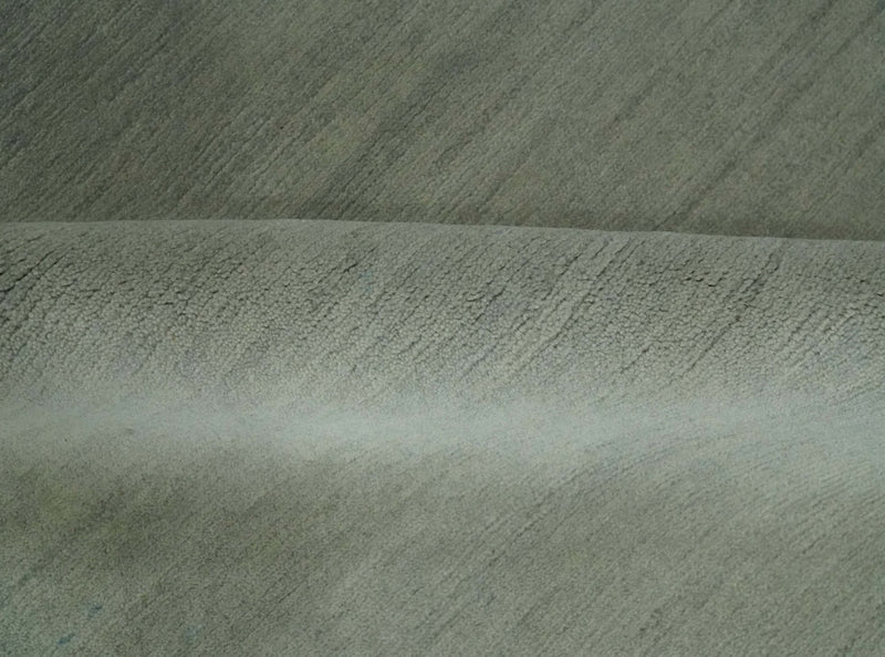 Solid Plain Ivory and Charcoal 5.6x8 wool and Art Silk Area Rug