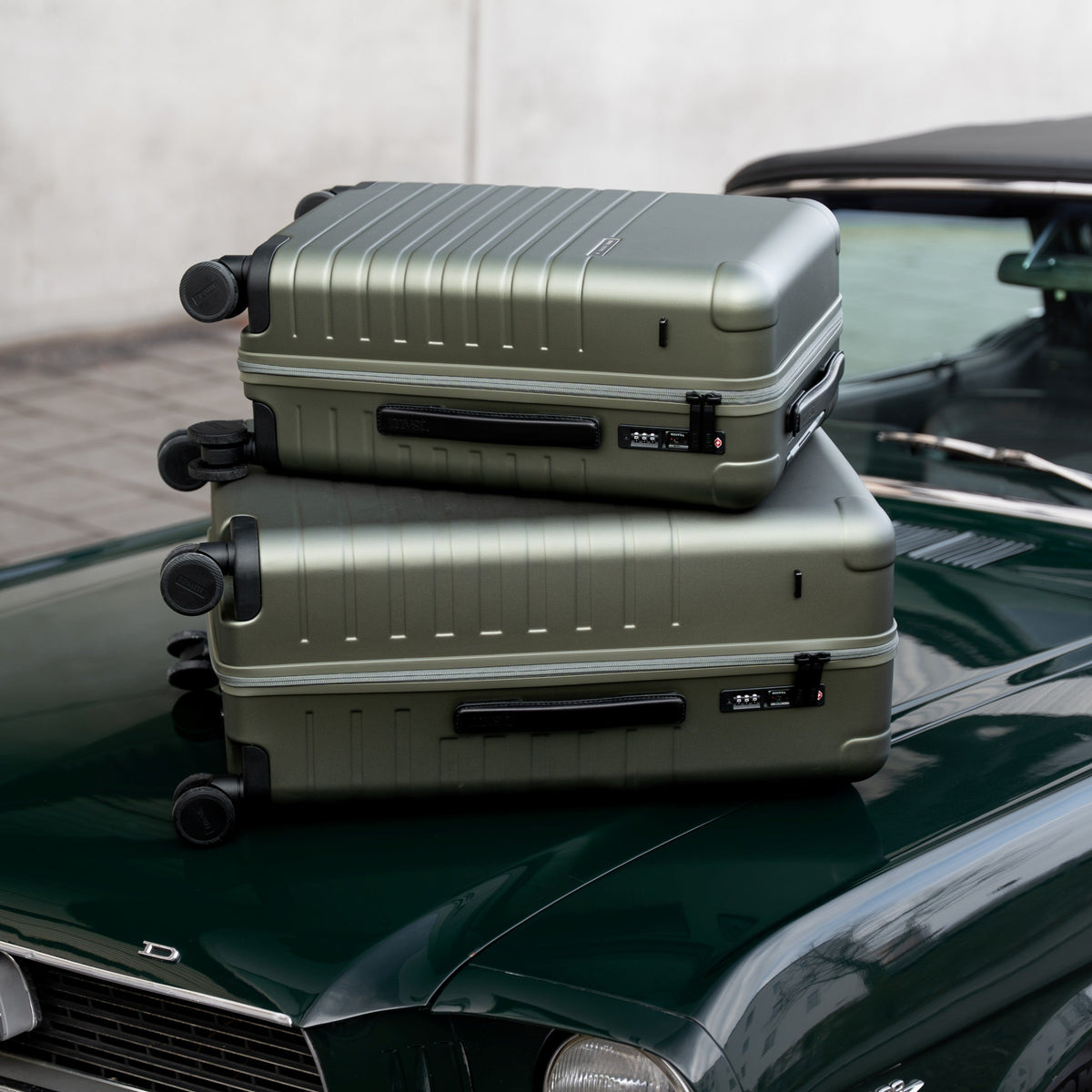 Essential Collection Suitcase Dark Olive Metallic, photo 23 of 32