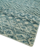 Teal and Ivory 5.6x8.6 Southwestern Tribal Trellis Recycled Art Silk Area Rug