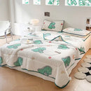 GobekUsa Cool Summer Blanket Set with Latex Bed Mat - Lightweight Breathable Comforter Bedding