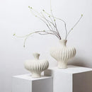 GobekUsa Fringe Heterophore Vase - Handcrafted Porcelain Floral Arrangement Ornament