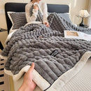GobekUsa Cozy Flannel Velvet Blanket: All-Season Solid Color Single Queen Quilt