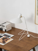 Tripod HM9 Simple Table Lamp