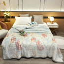 GobekUsa Cozy Flannel Blanket for All Seasons: Double-Sided Velvet Bed Cover, Single Double