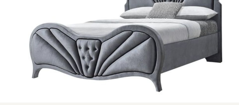 Dante - Queen Bed - Gray, photo 3 of 4
