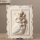 GobekUsa Earl Cat Resin Pendant Wall Decoration Frame for a Whimsical Touch.