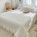 GobekUsa Handmade Lace Flowers Quilted Bedspread Coverlet Queen Double Mattress Cover