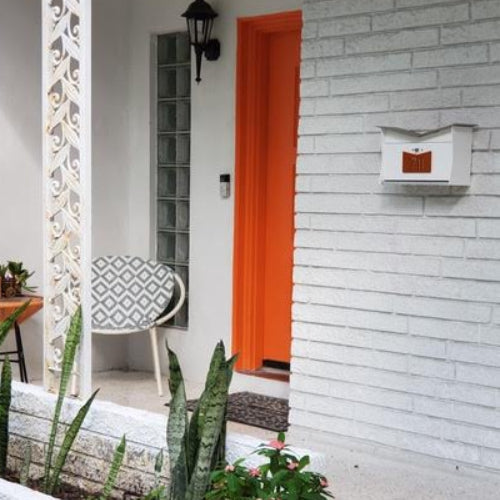 ButterFly Box in ARCTIC WHITE - Wall Mount Mailbox