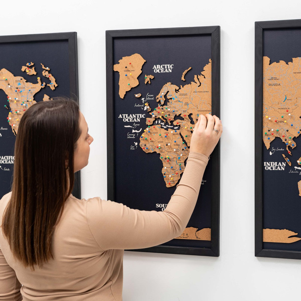 Cork world map triptych - Black, photo 8 of 14