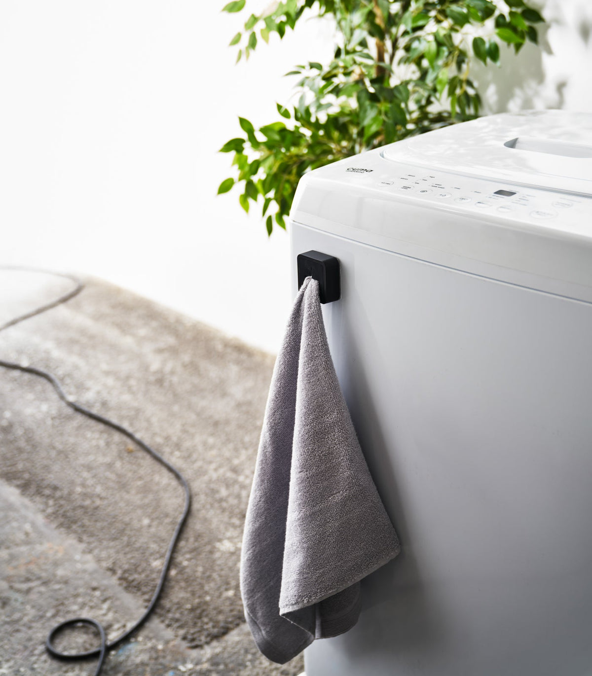 Traceless Adhesive Kitchen Towel Holder, photo 7 of 8
